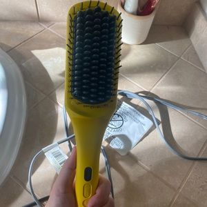 The Brush Crush— Drybar (open to reasonable offers)